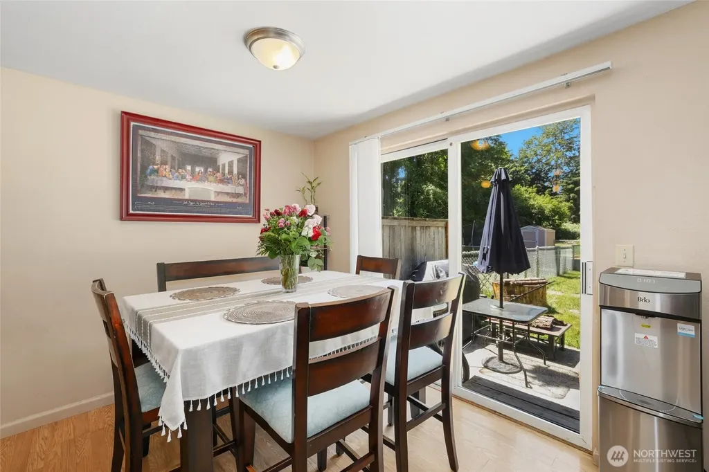 643 School Street SE Lacey WA 98503