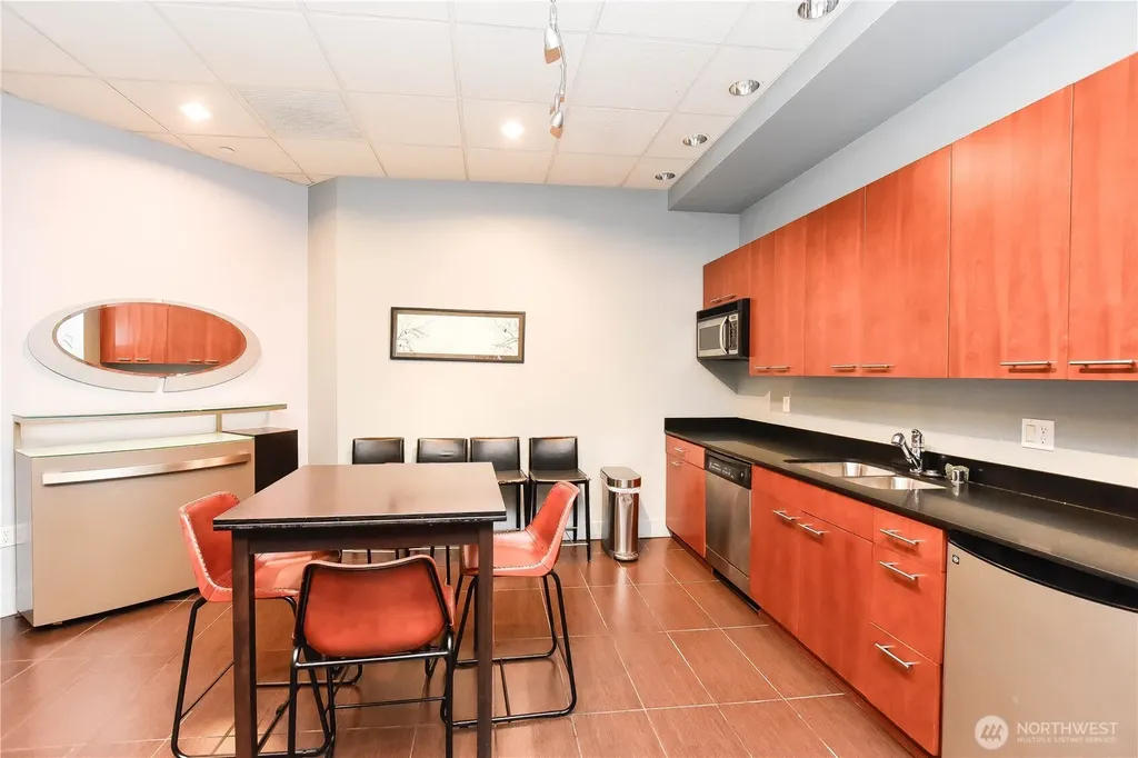 159 Denny Way Seattle WA 98109