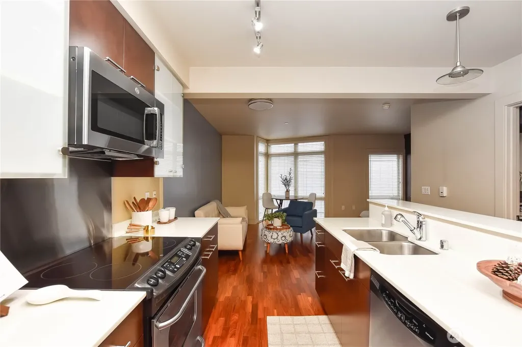 159 Denny Way Seattle WA 98109