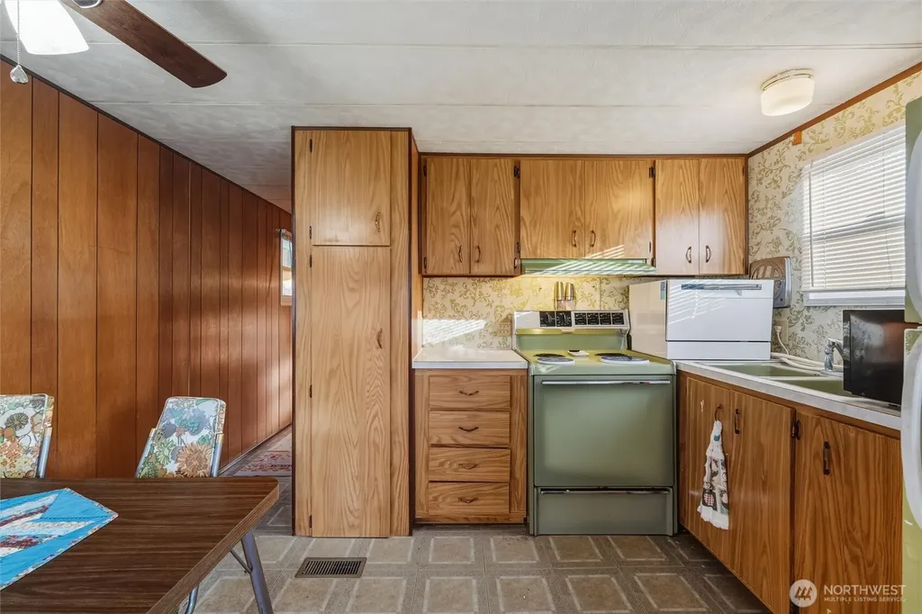 7954 Birch Bay Drive Blaine WA 98230