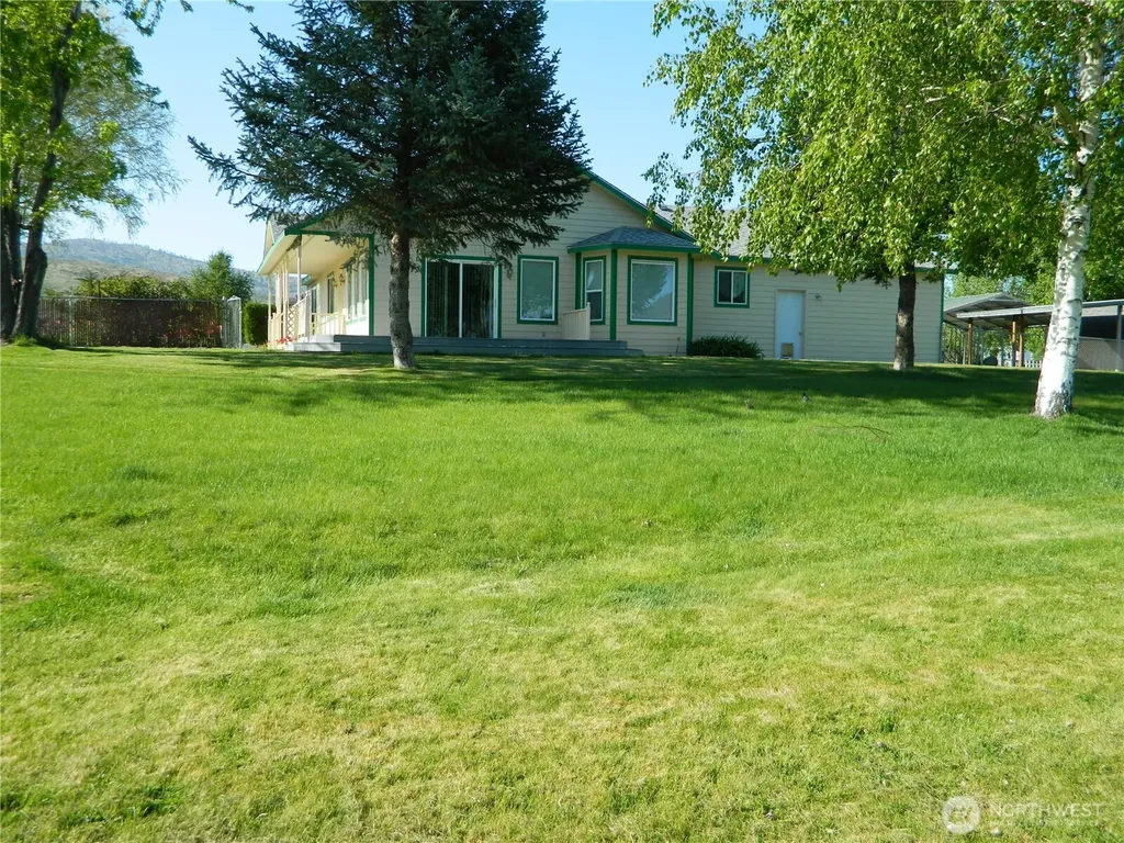 23 Valley View Drive Tonasket WA 98855