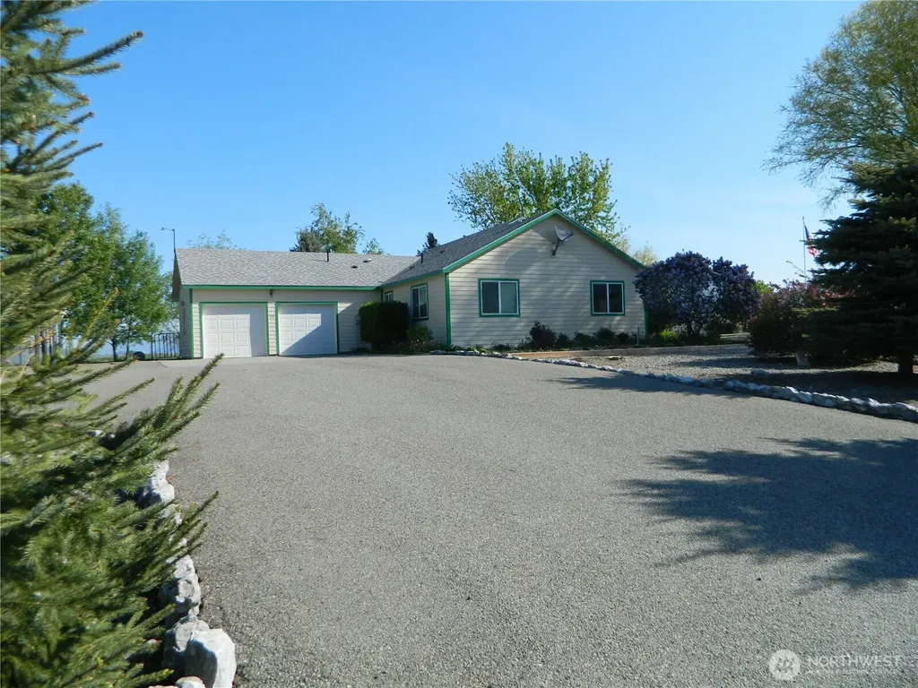 23 Valley View Drive Tonasket WA 98855
