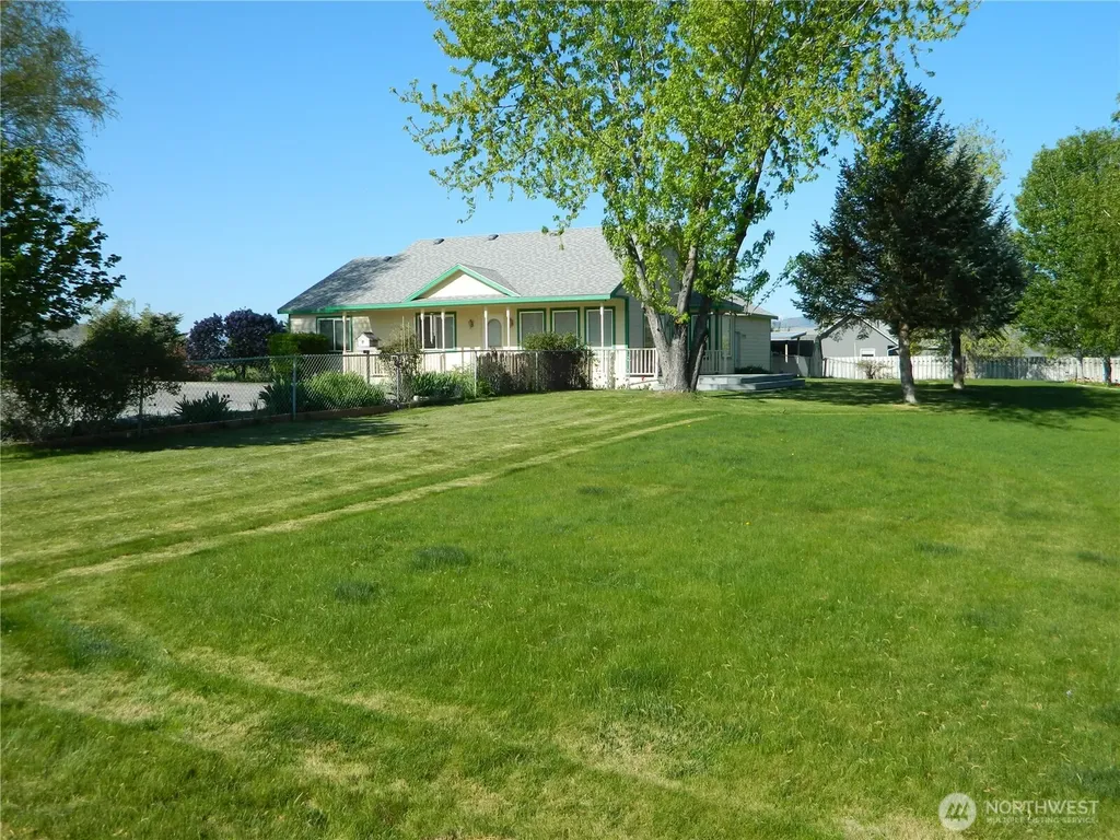 23 Valley View Drive Tonasket WA 98855