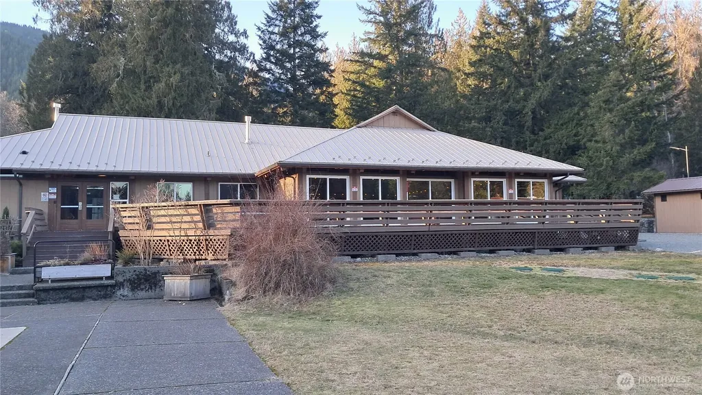 44953 Blacktail Loop Concrete WA 98237