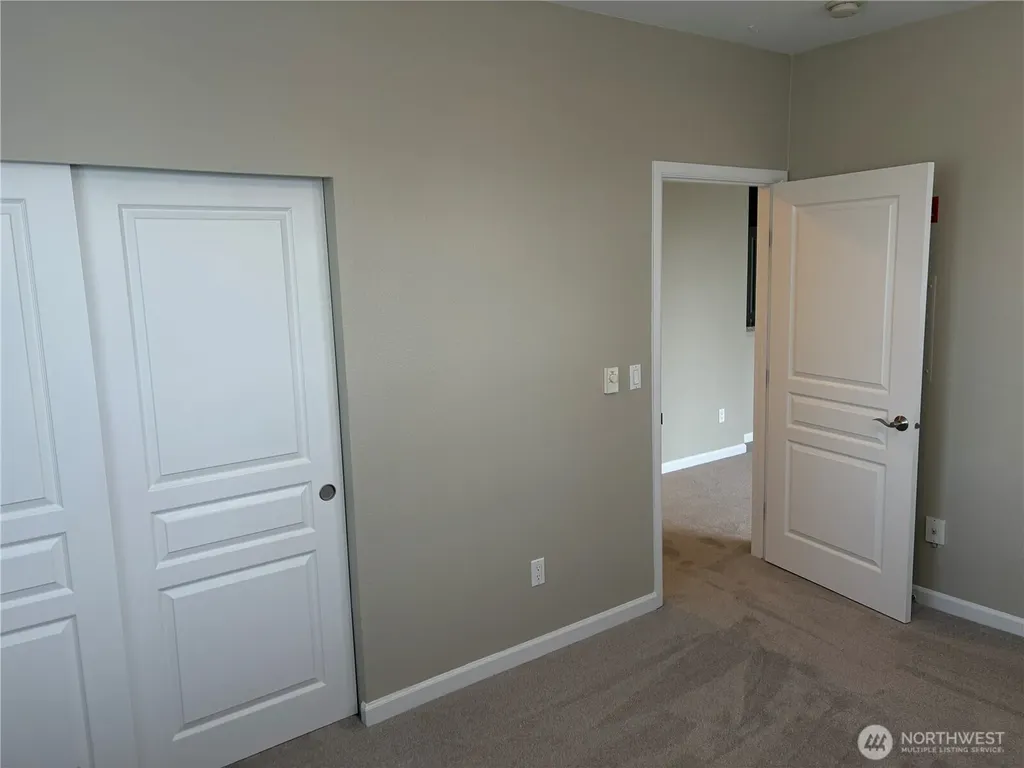 225 Logan Avenue S Renton WA 98057