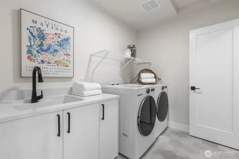 33 213th Place SW Bothell WA 98021