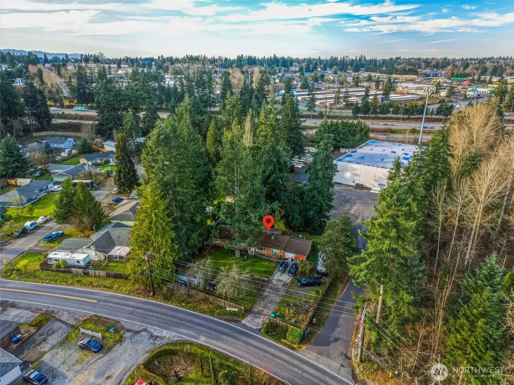 219 Meadow Pl SW Everett WA 98208