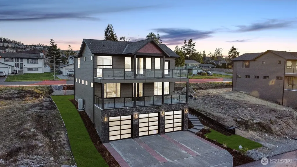 3706 W 3rd Street Anacortes WA 98221