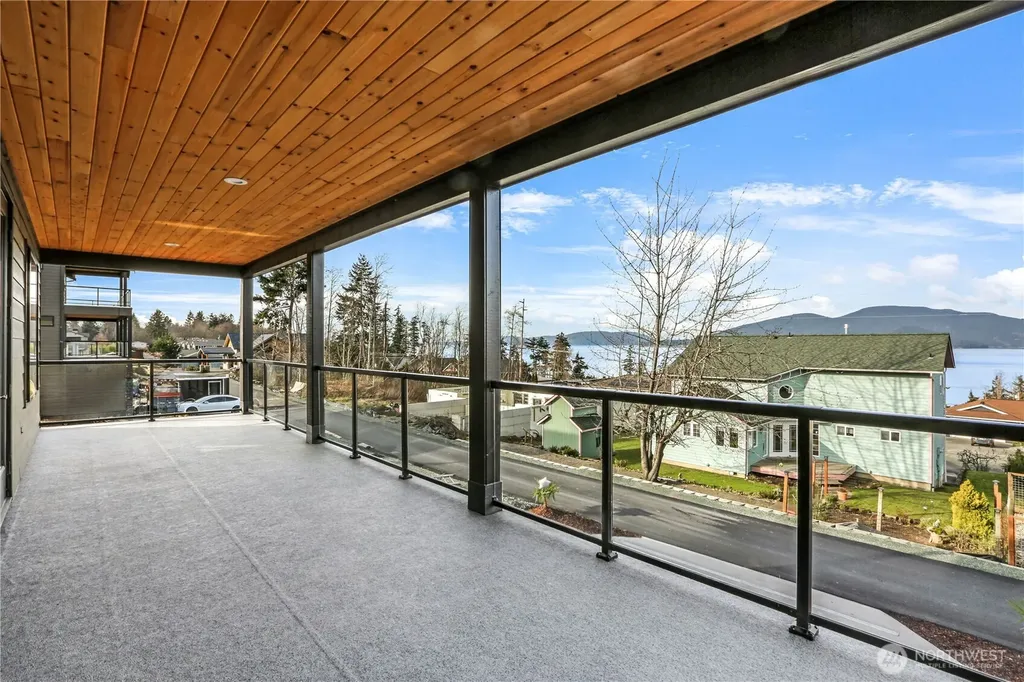 3706 W 3rd Street Anacortes WA 98221
