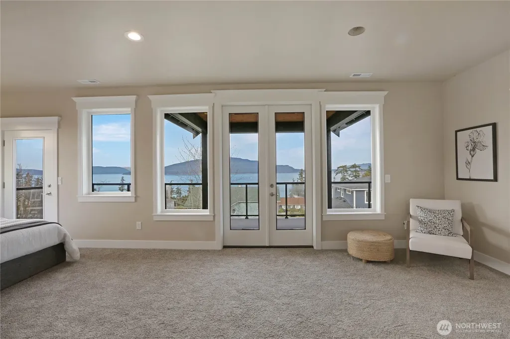 3706 W 3rd Street Anacortes WA 98221