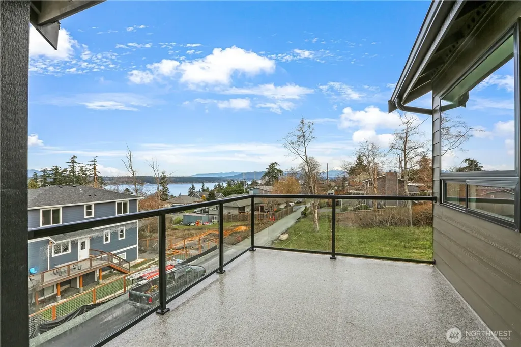 3706 W 3rd Street Anacortes WA 98221