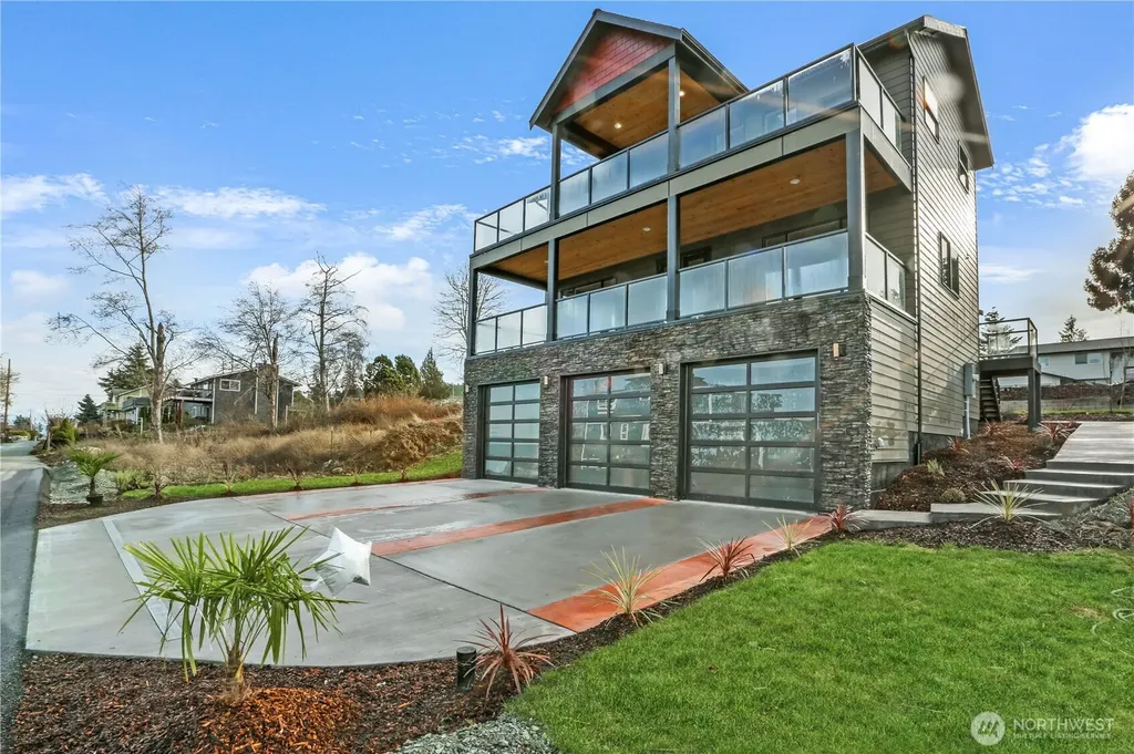 3706 W 3rd Street Anacortes WA 98221
