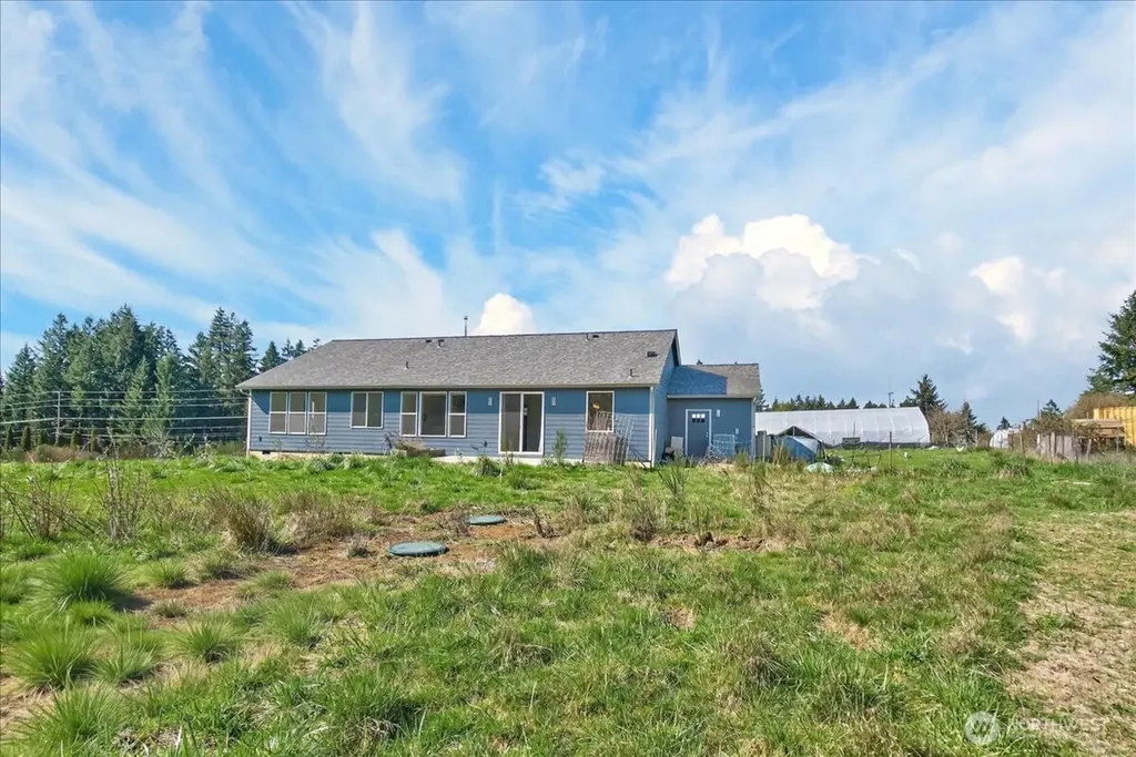 1023 Spirit Lake Highway Castle Rock WA 98611
