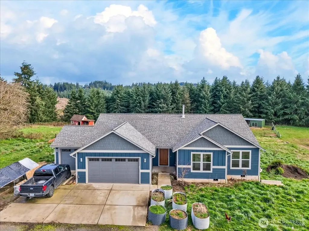1023 Spirit Lake Highway Castle Rock WA 98611