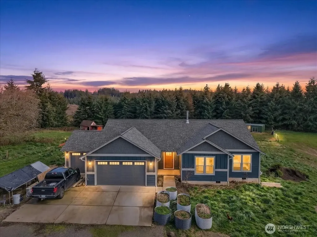 1023 Spirit Lake Highway Castle Rock WA 98611
