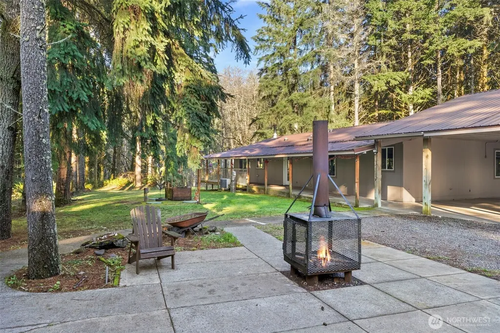 1895 North Fork Road Chehalis WA 98532