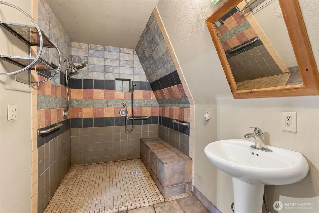 1895 North Fork Road Chehalis WA 98532