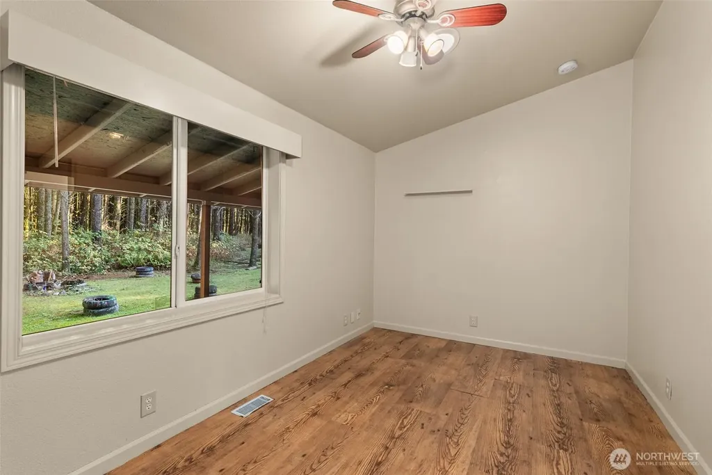 1895 North Fork Road Chehalis WA 98532