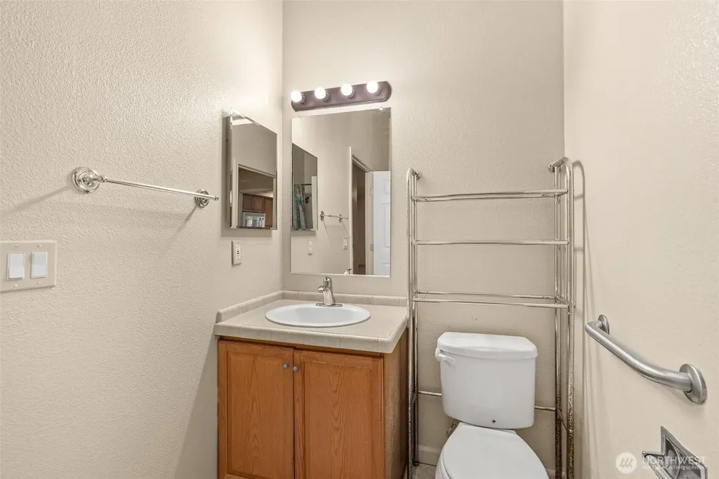 1895 North Fork Road Chehalis WA 98532