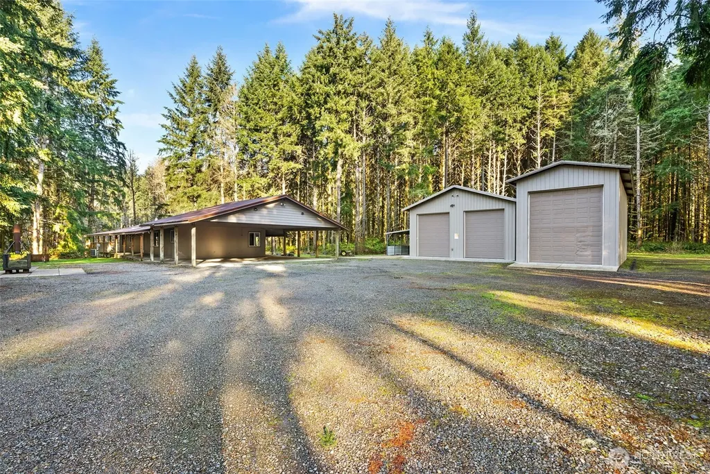 1895 North Fork Road Chehalis WA 98532