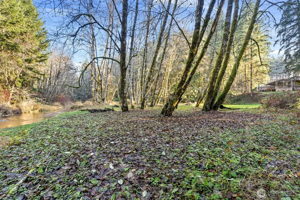 1895 North Fork Road Chehalis WA 98532