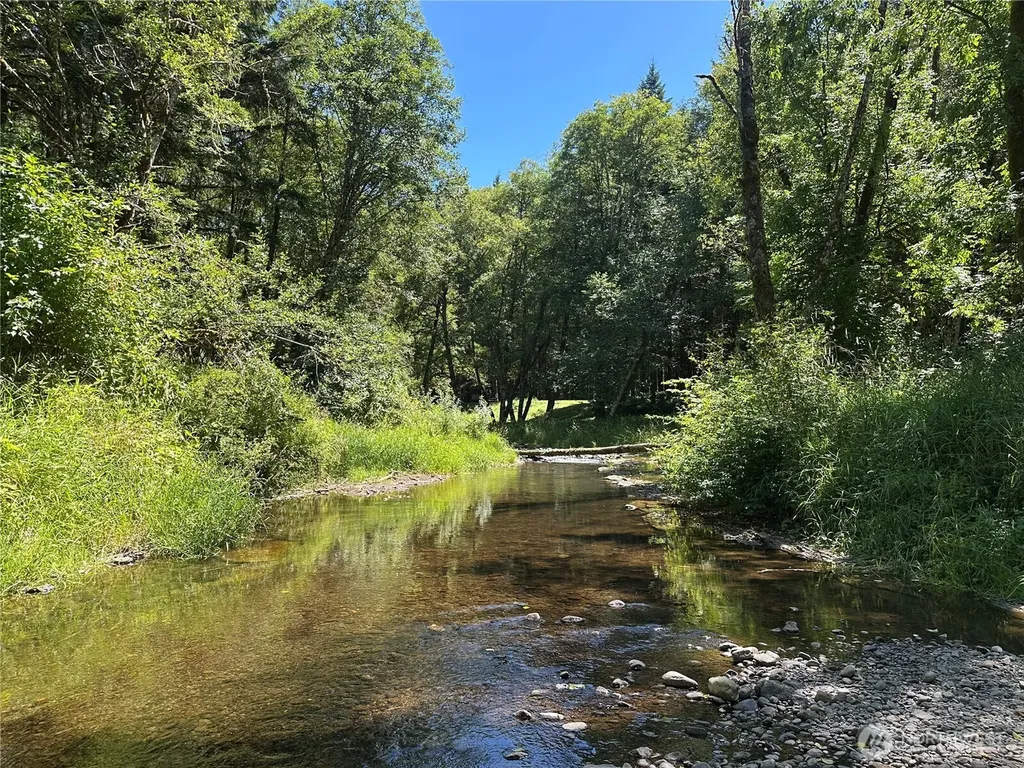1895 North Fork Road Chehalis WA 98532