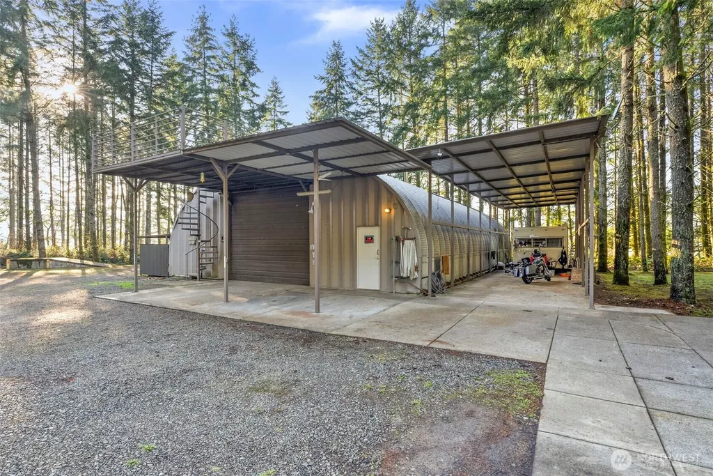 1895 North Fork Road Chehalis WA 98532