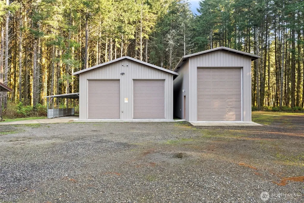 1895 North Fork Road Chehalis WA 98532