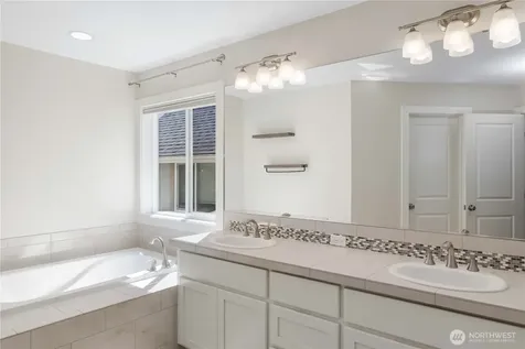 3098 SE 16th Street North Bend WA 98045