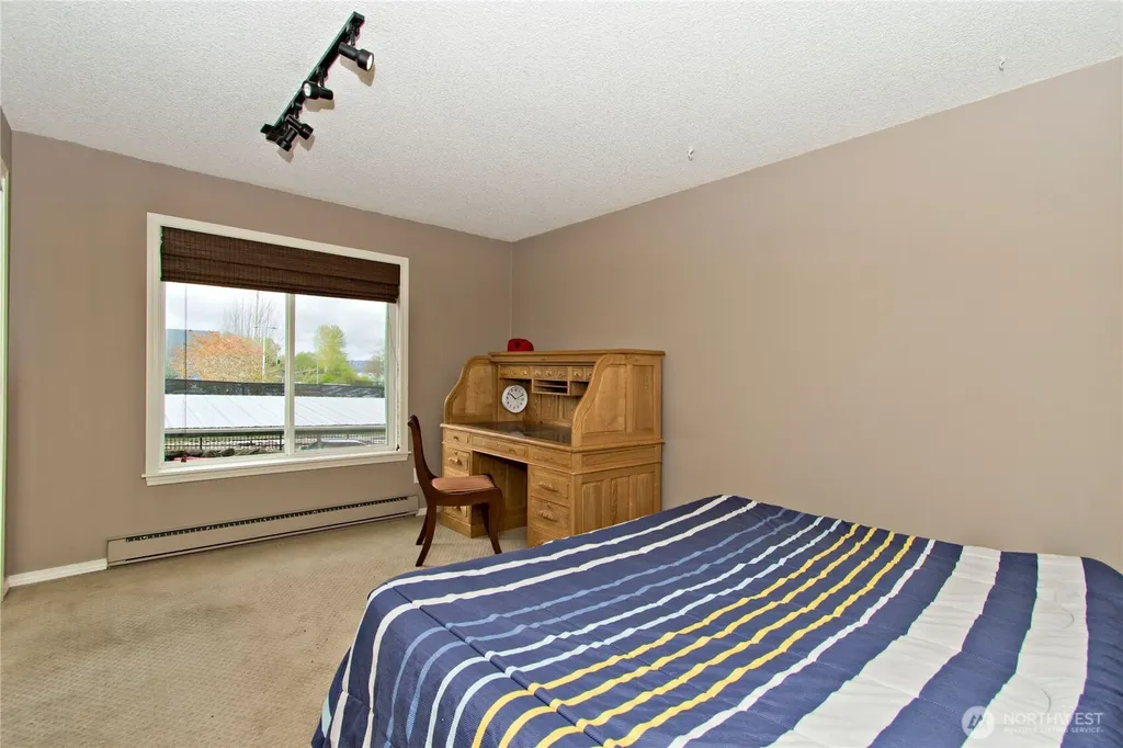 5021 Ripley Lane N Renton WA 98056