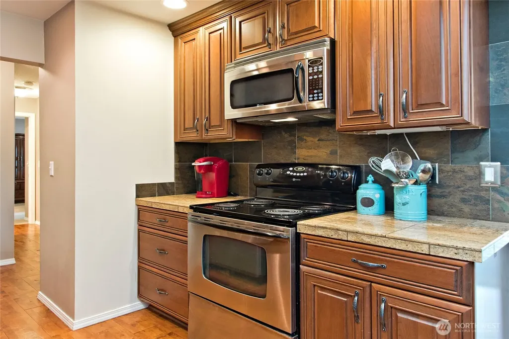 5021 Ripley Lane N Renton WA 98056