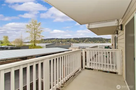 5021 Ripley Lane N Renton WA 98056