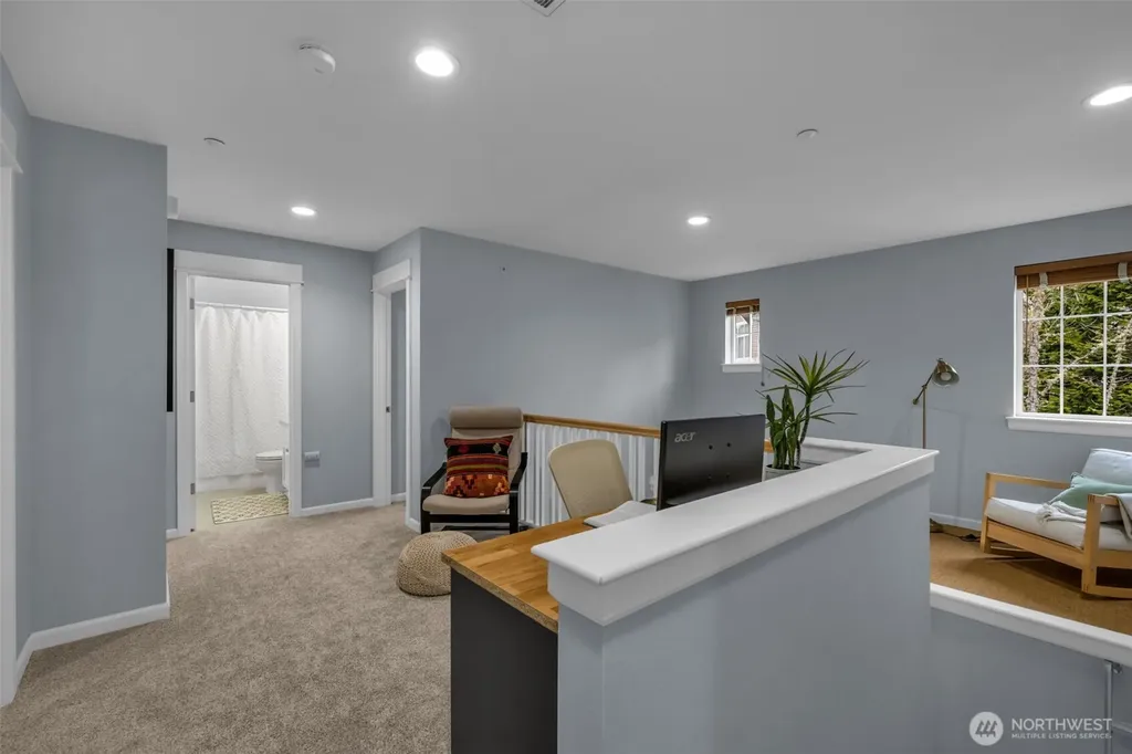 6441 SE Cougar Mountain Way Bellevue WA 98006