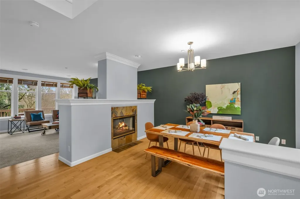 6441 SE Cougar Mountain Way Bellevue WA 98006