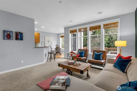 6441 SE Cougar Mountain Way Bellevue WA 98006