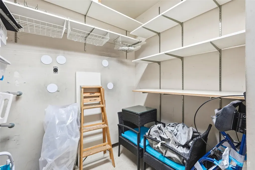 620 W Mercer Place Seattle WA 98119