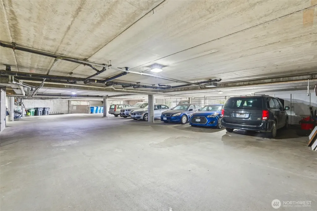 620 W Mercer Place Seattle WA 98119
