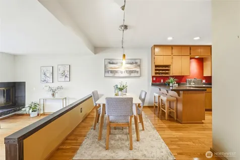 620 W Mercer Place Seattle WA 98119