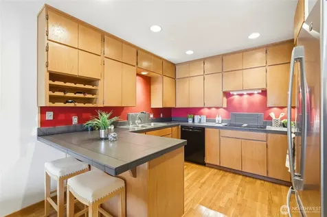 620 W Mercer Place Seattle WA 98119