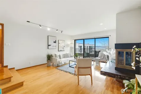 620 W Mercer Place Seattle WA 98119