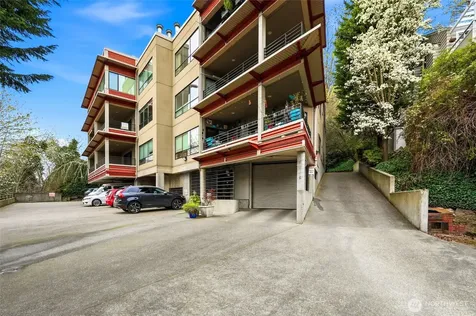 620 W Mercer Place Seattle WA 98119