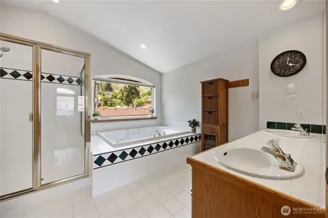 2031 W Terrace Avenue Chelan WA 98816