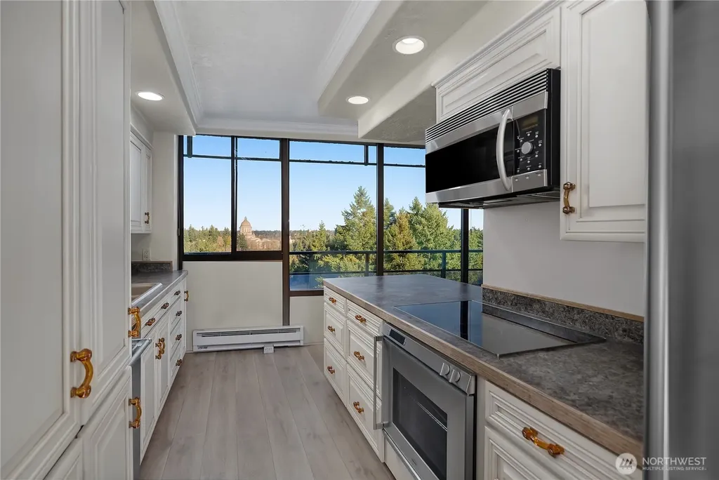 1910 Evergreen Park Drive SW Olympia WA 98502