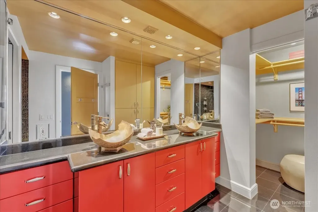2100 3rd Avenue Seattle WA 98101