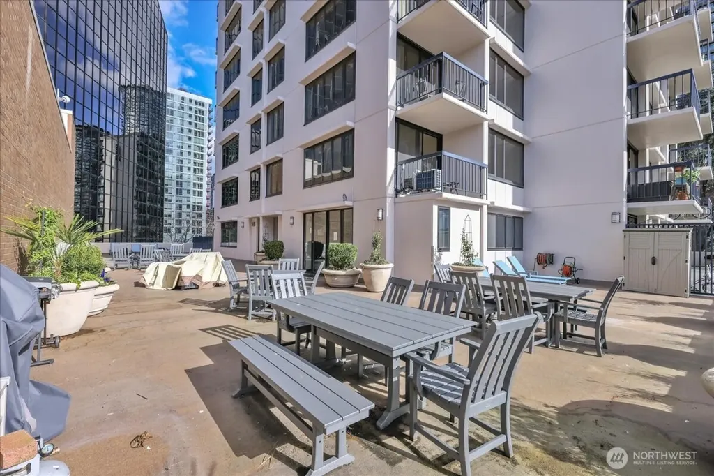 2100 3rd Avenue Seattle WA 98101