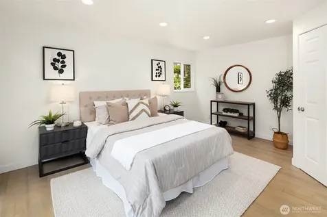 6833 47th Avenue NE Seattle WA 98115