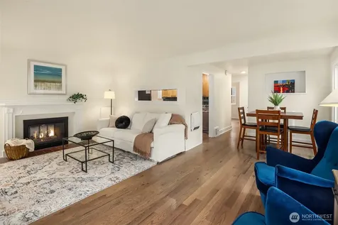 6833 47th Avenue NE Seattle WA 98115