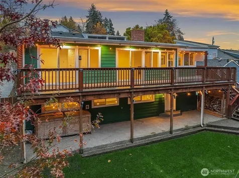 6833 47th Avenue NE Seattle WA 98115