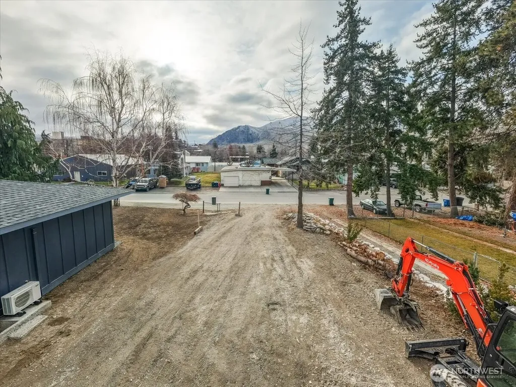 919 E Johnson(lot 11) Avenue Chelan WA 98816