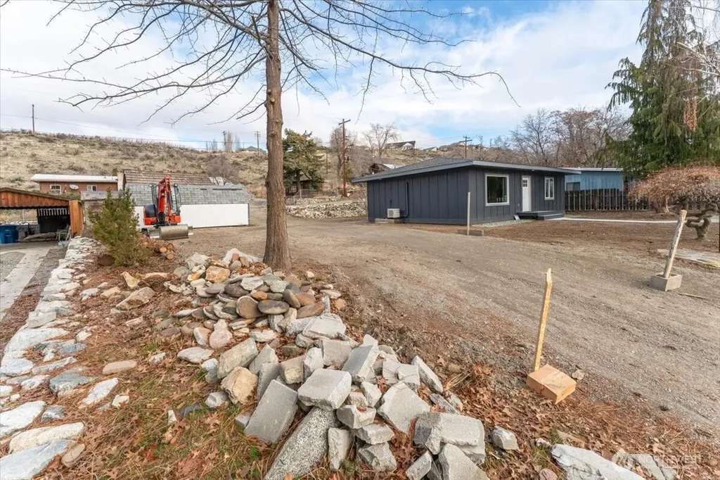 919 E Johnson(lot 11) Avenue Chelan WA 98816